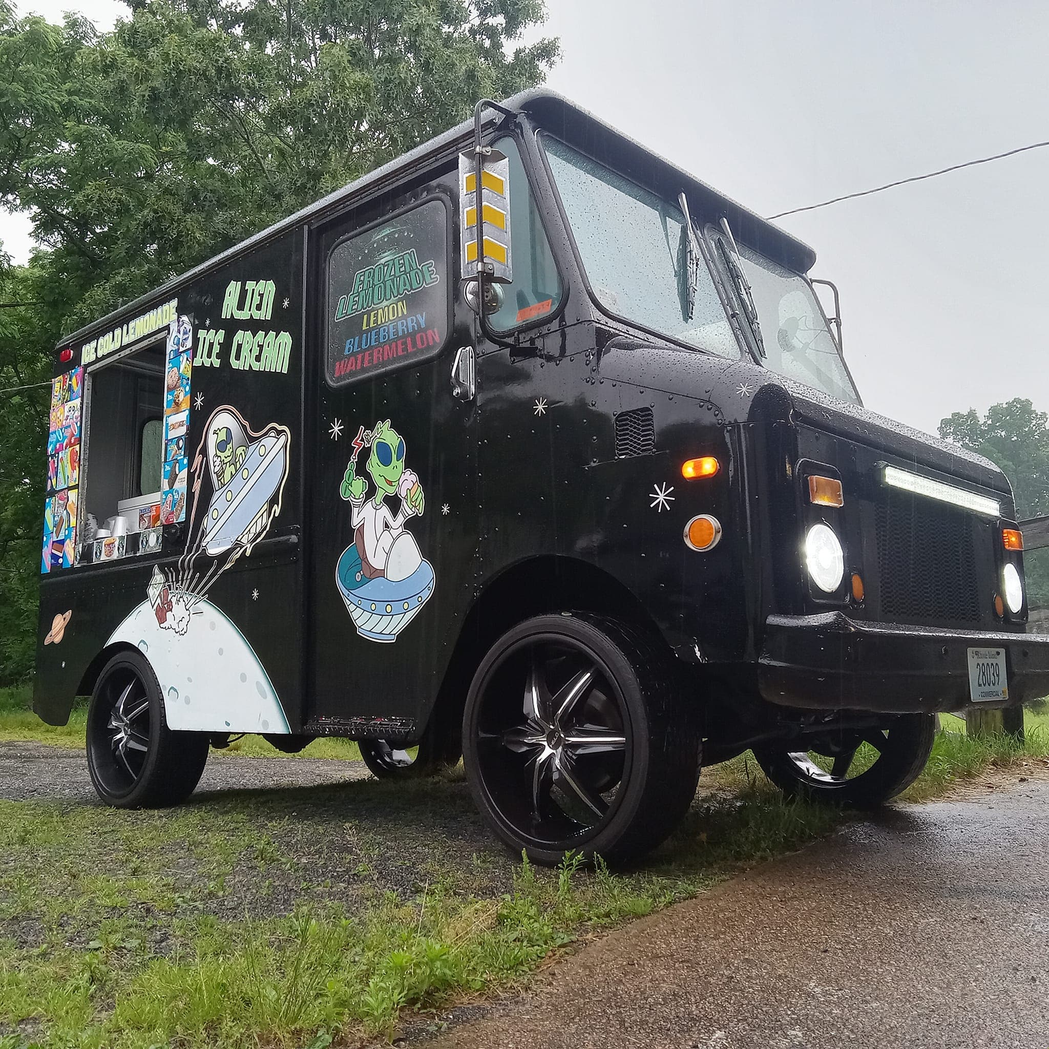 Alien Ice truck banner